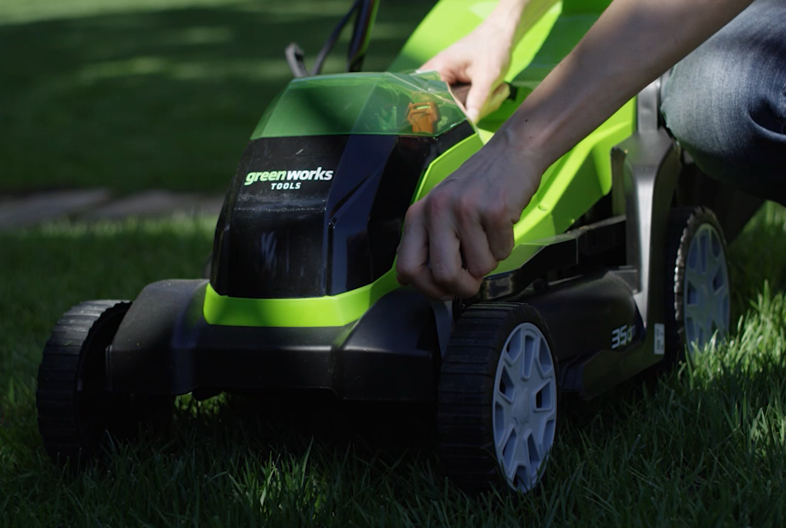 TOSAERBA RASAERBA A BATTERIA 40V GREENWORKS G40LM35 Ø35cm + KIT BATTERIA 2Ah3