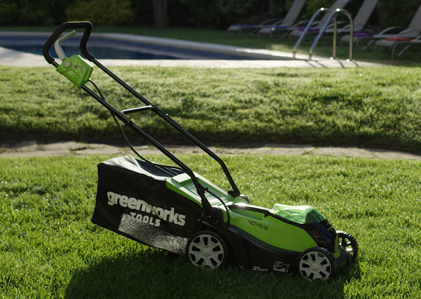 TOSAERBA RASAERBA A BATTERIA 40V GREENWORKS G40LM35 Ø35cm + KIT BATTERIA 4Ah 1