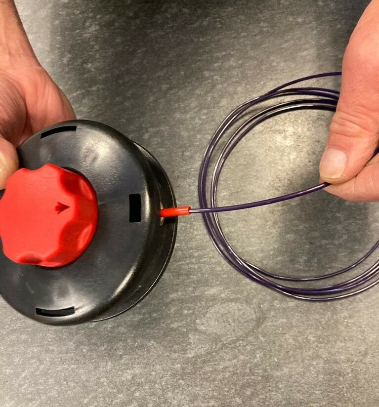 TESTINA IBEA ACTIVE DECESPUGLIATORE UNIVERSALE "BATTI E VAI" RICARICA FACILE2